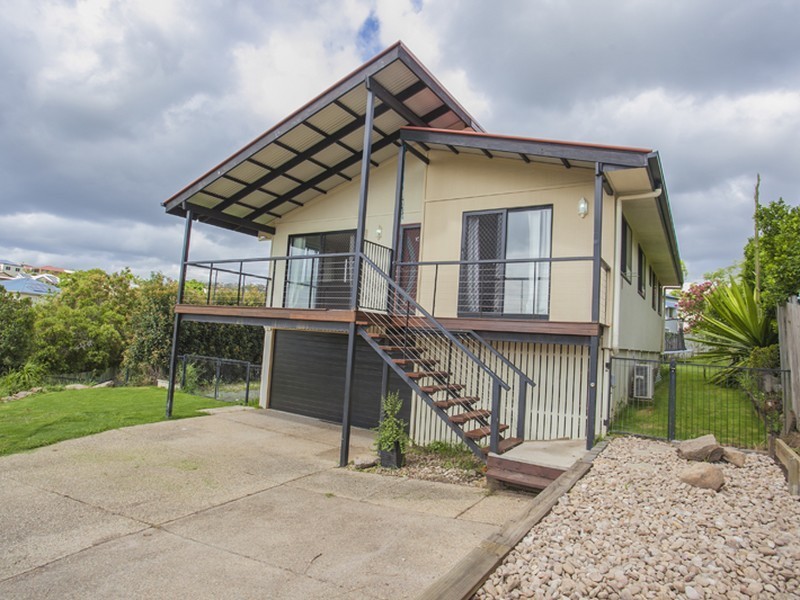 11 Glenross Place, Narangba QLD 4504