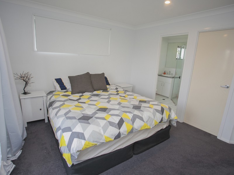 11 Glenross Place, Narangba QLD 4504