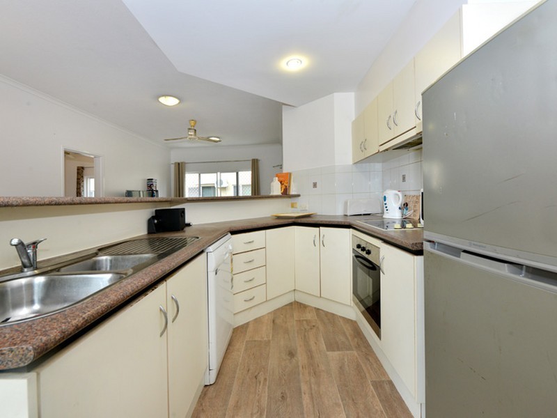 6/176 Hoare Street, Manunda QLD 4870