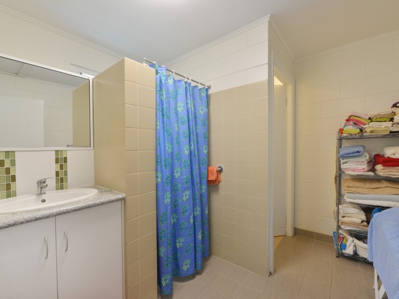 34 Curtin Street, Westcourt QLD 4870