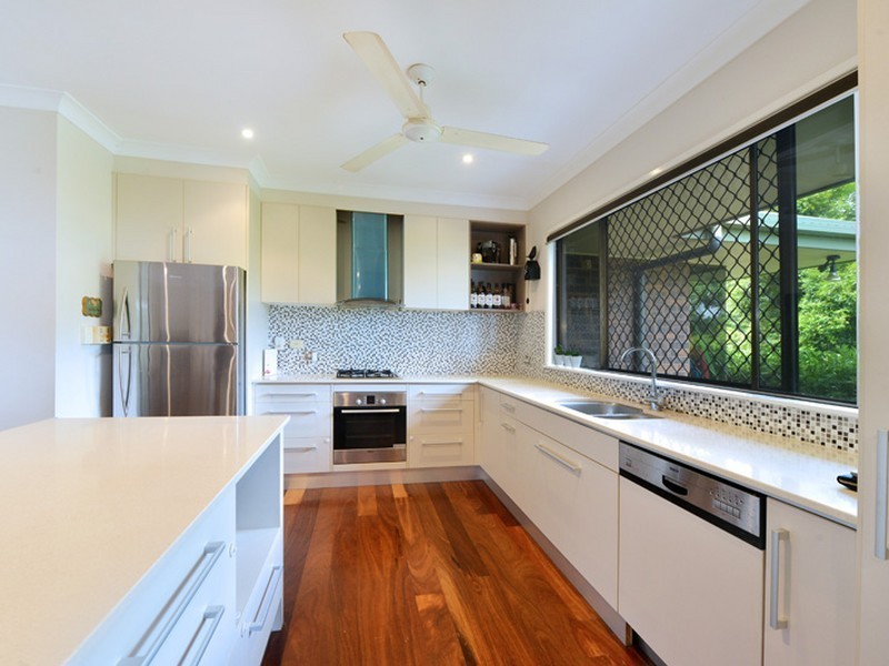 59 Summer Hill Drive, Mooroobool QLD 4870