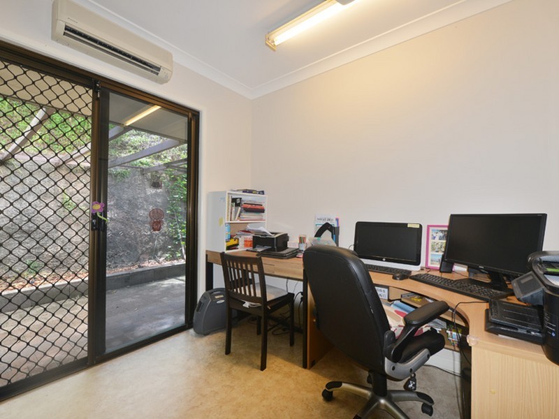 59 Summer Hill Drive, Mooroobool QLD 4870