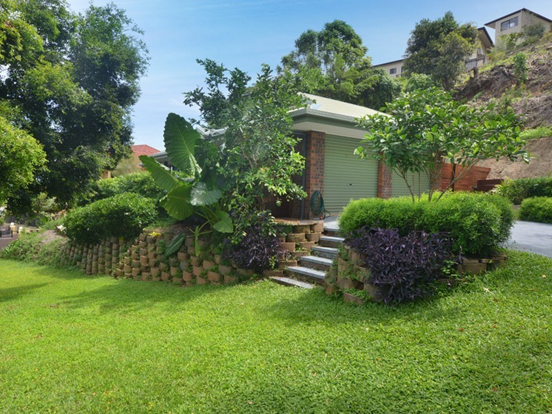 59 Summer Hill Drive, Mooroobool QLD 4870