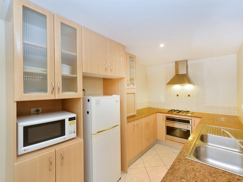 808/2 Greenslopes Street, Cairns North QLD 4870