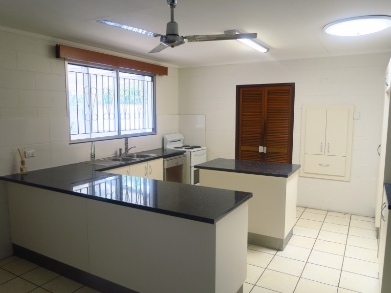 24 Duignan Street, Whitfield QLD 4870