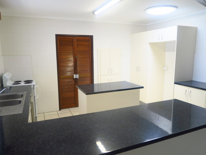 24 Duignan Street, Whitfield QLD 4870