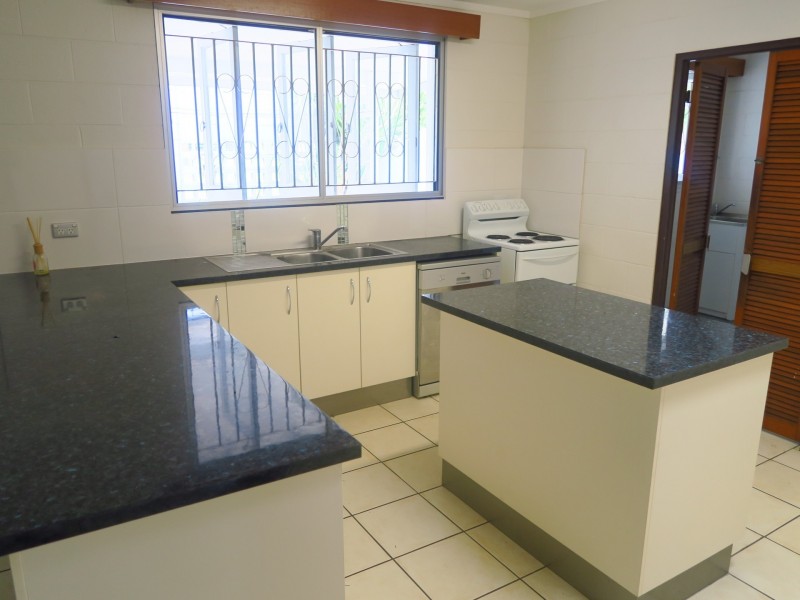 24 Duignan Street, Whitfield QLD 4870