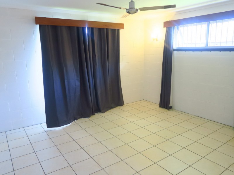 24 Duignan Street, Whitfield QLD 4870