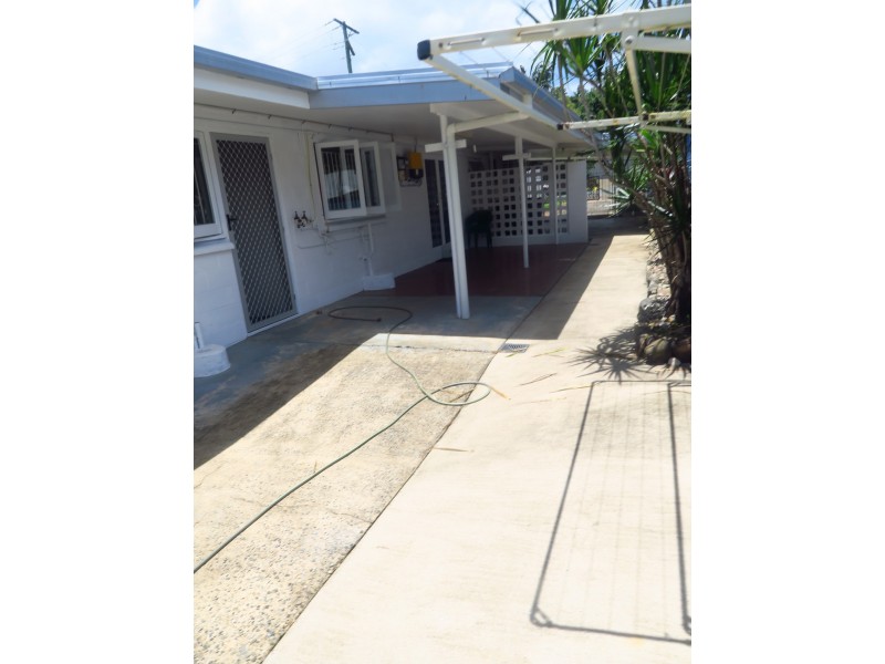 24 Duignan Street, Whitfield QLD 4870