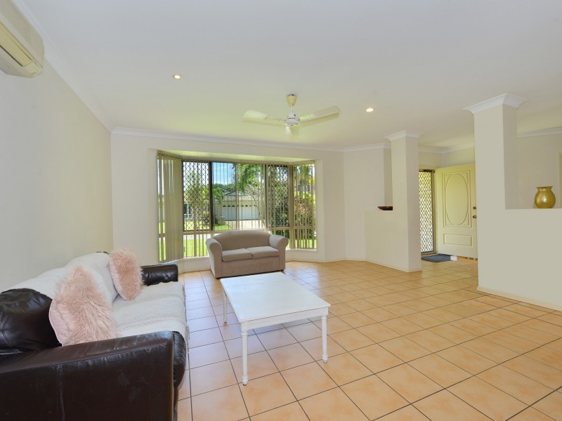 13 Obersky Close, Brinsmead QLD 4870