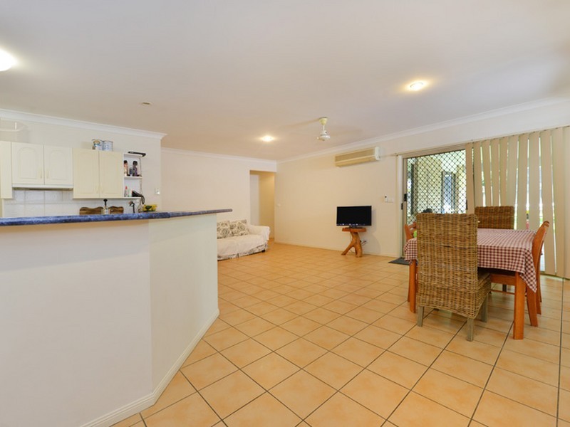 13 Obersky Close, Brinsmead QLD 4870