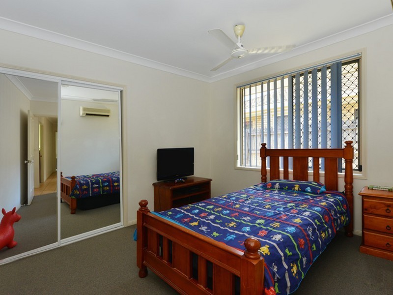 13 Obersky Close, Brinsmead QLD 4870