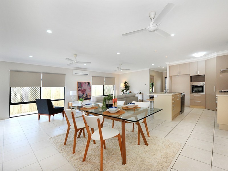 11 Totley Chase, Trinity Park QLD 4879