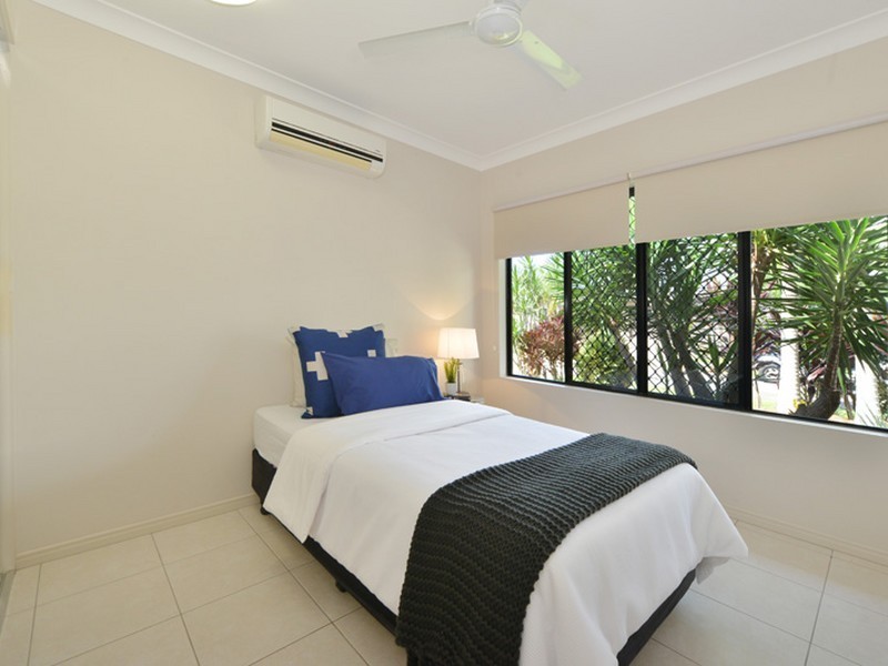 11 Totley Chase, Trinity Park QLD 4879