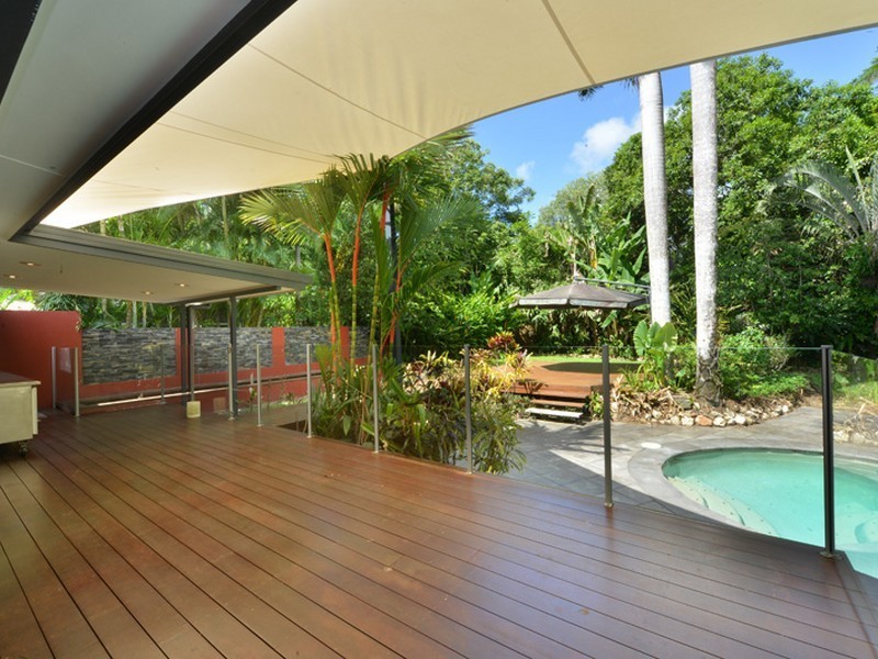 22 Nolan Street, Whitfield QLD 4870