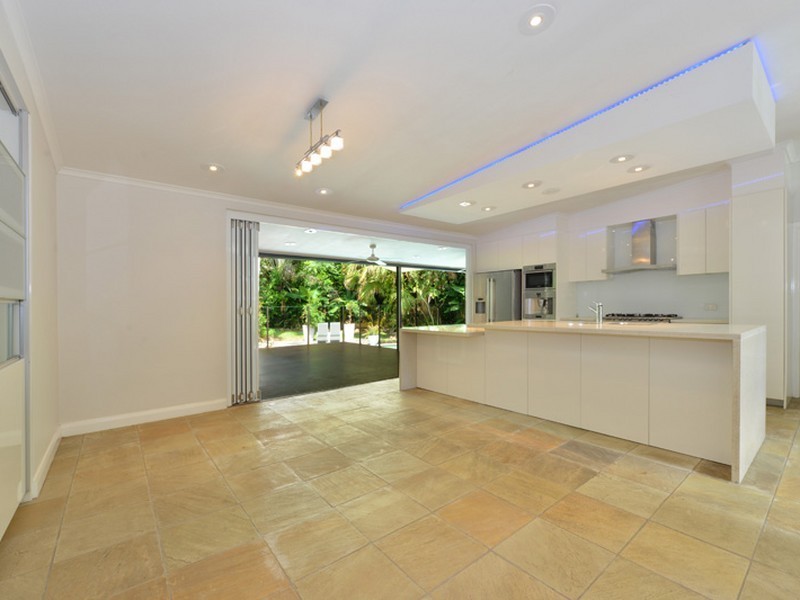22 Nolan Street, Whitfield QLD 4870