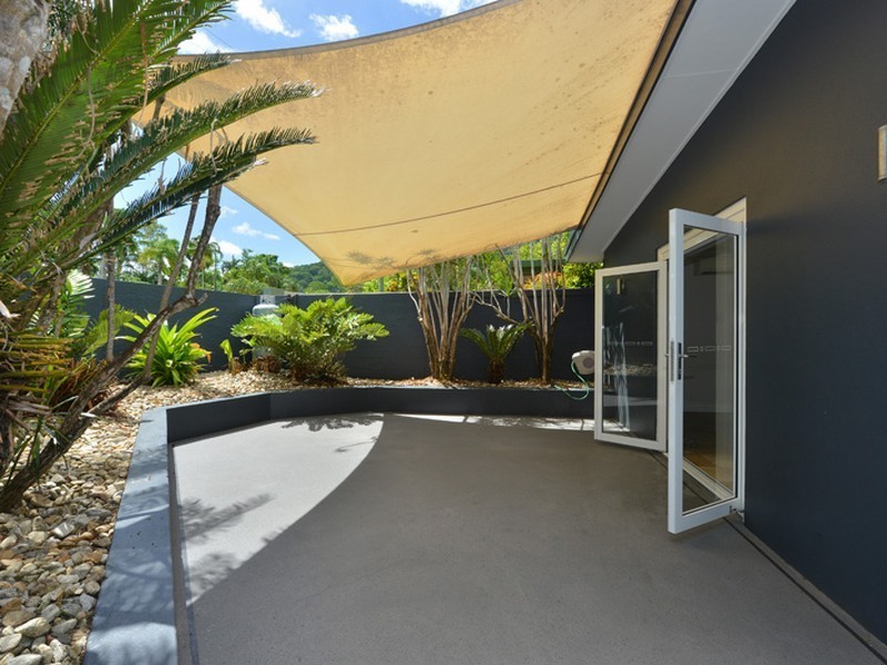 22 Nolan Street, Whitfield QLD 4870