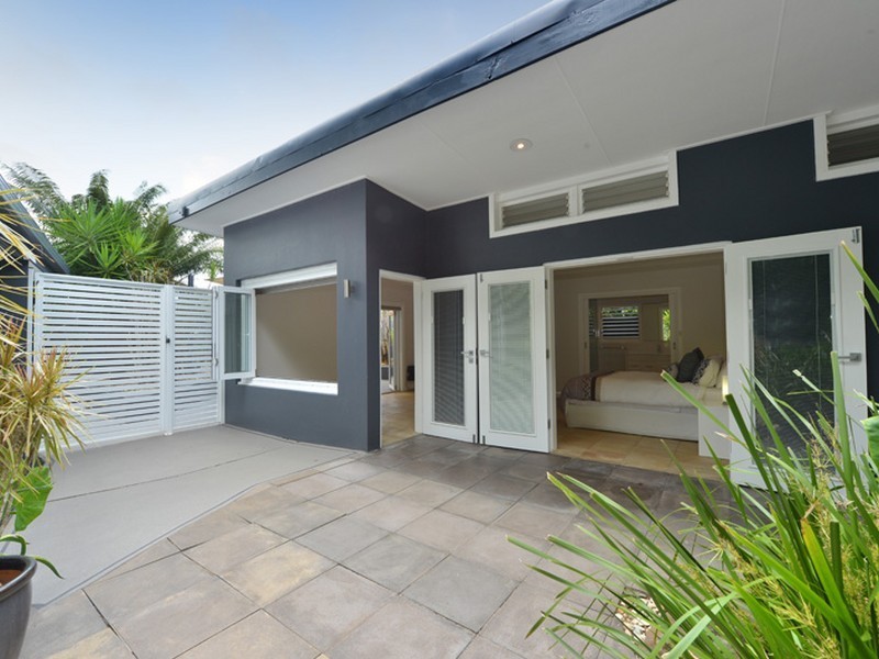 22 Nolan Street, Whitfield QLD 4870