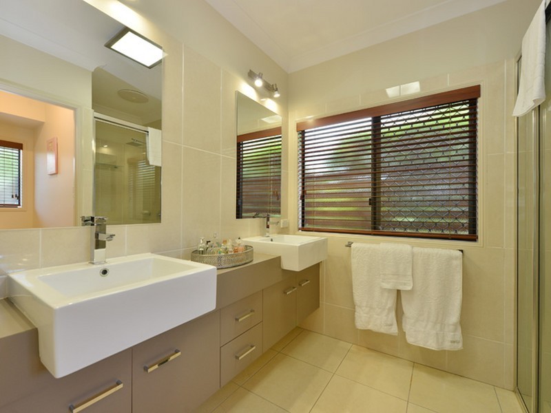 13 McBride Street, Redlynch QLD 4870