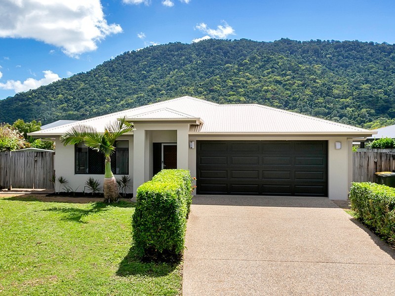 7 Daykin Close, Redlynch QLD 4870