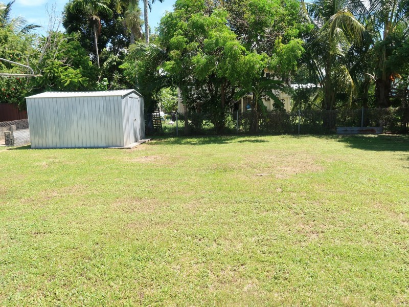 273 Buchan Street, Westcourt QLD 4870