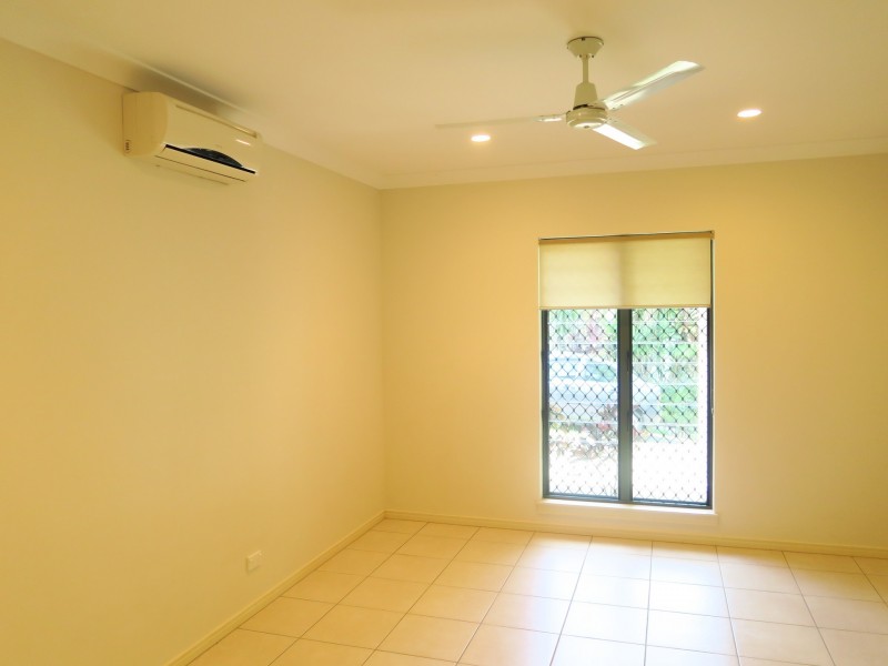 5 Dwyer Place, Redlynch QLD 4870