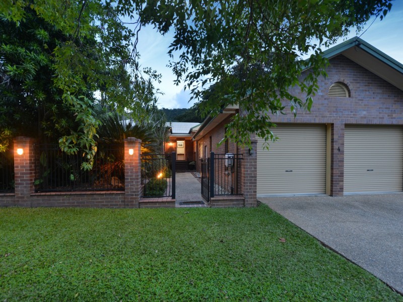 4 Hall Street, Edge Hill QLD 4870