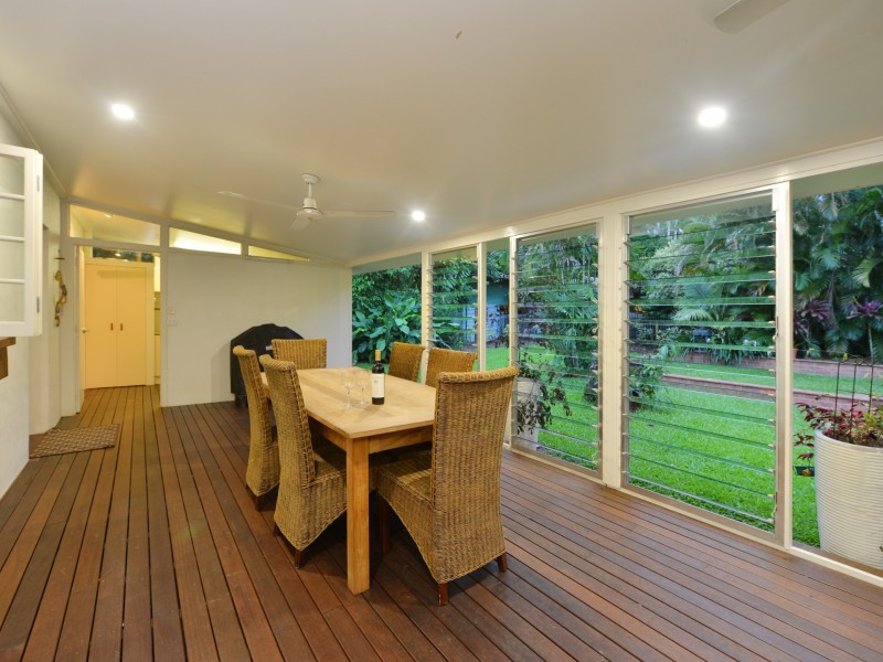 4 Hall Street, Edge Hill QLD 4870