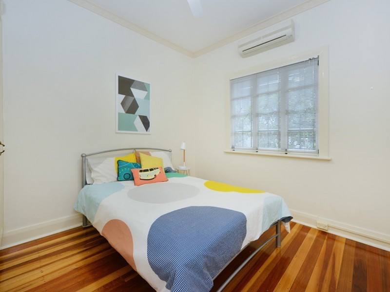 4 Hall Street, Edge Hill QLD 4870