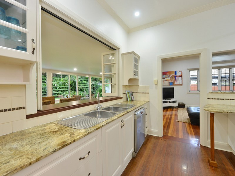 4 Hall Street, Edge Hill QLD 4870
