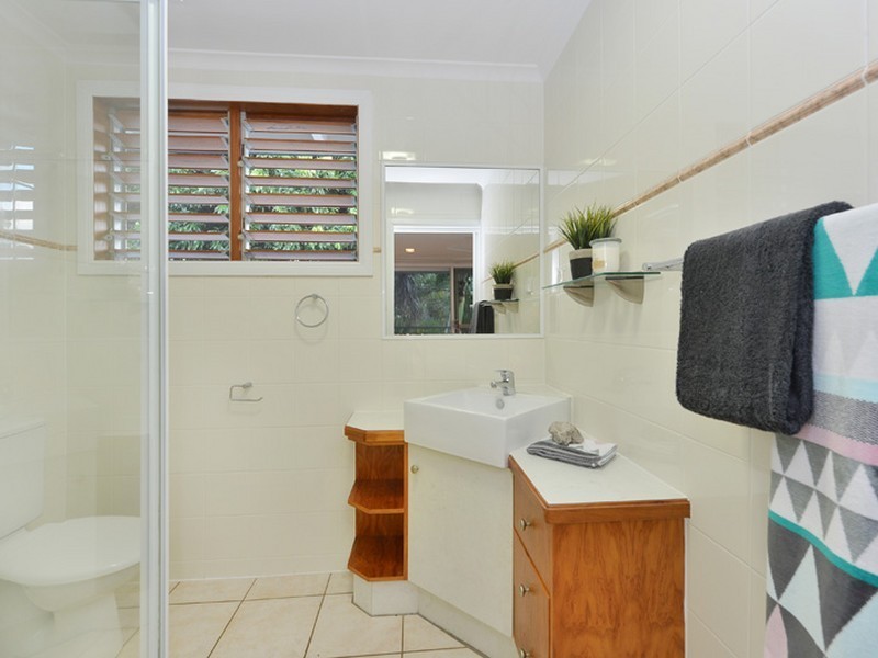 9 Canopy Close, Freshwater QLD 4870