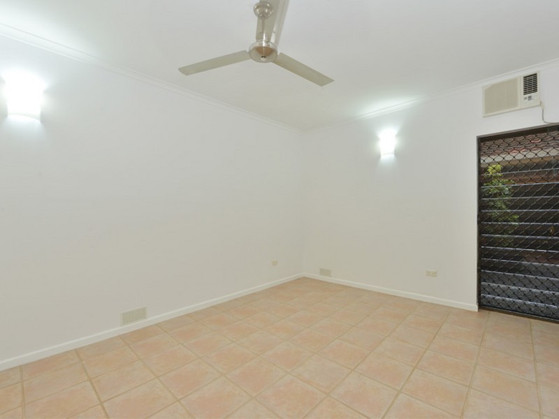 4 Arran Close, Edge Hill QLD 4870