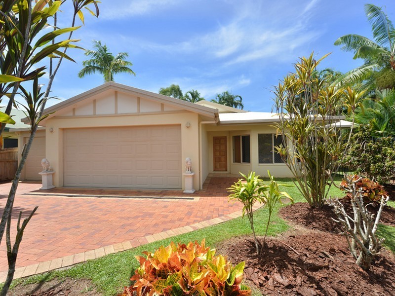 10 Spowatt Close, Kanimbla QLD 4870