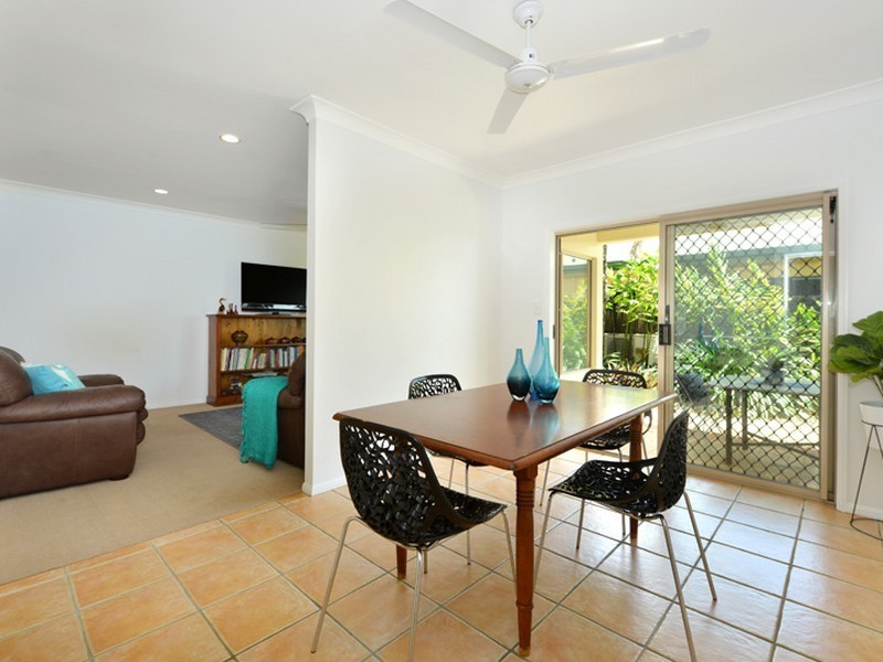10 Spowatt Close, Kanimbla QLD 4870