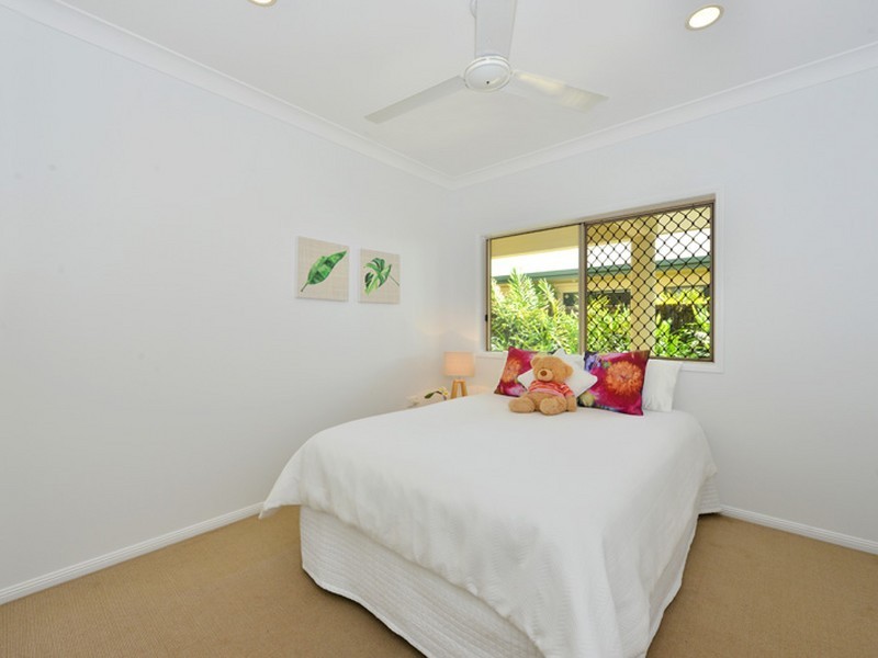 10 Spowatt Close, Kanimbla QLD 4870