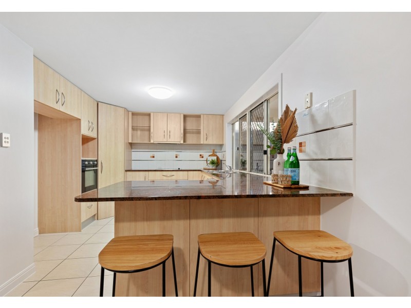 7 Vauclause Close, Brinsmead QLD 4870