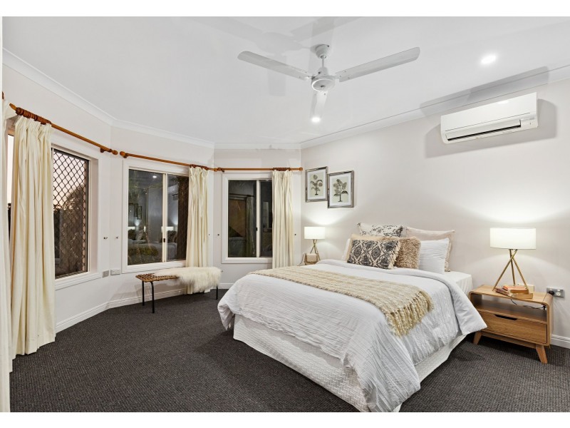 7 Vauclause Close, Brinsmead QLD 4870