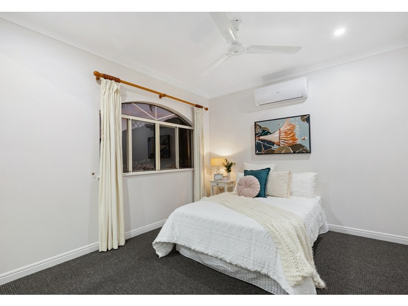 7 Vauclause Close, Brinsmead QLD 4870