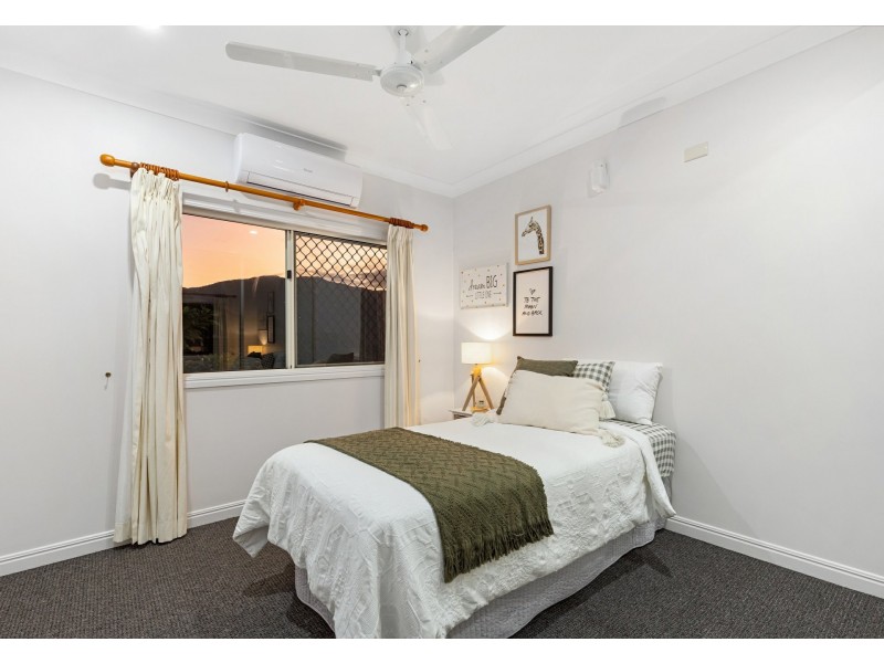 7 Vauclause Close, Brinsmead QLD 4870