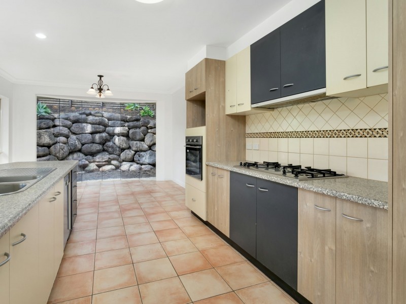 32 Taringa Street, Brinsmead QLD 4870