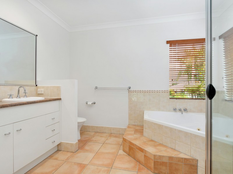 32 Taringa Street, Brinsmead QLD 4870