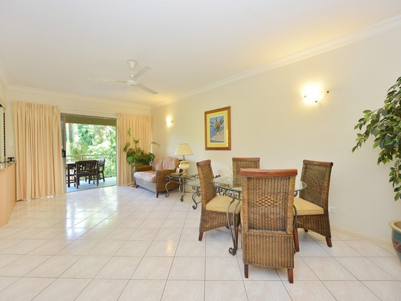 1126/2 Greenslopes Street, Cairns North QLD 4870