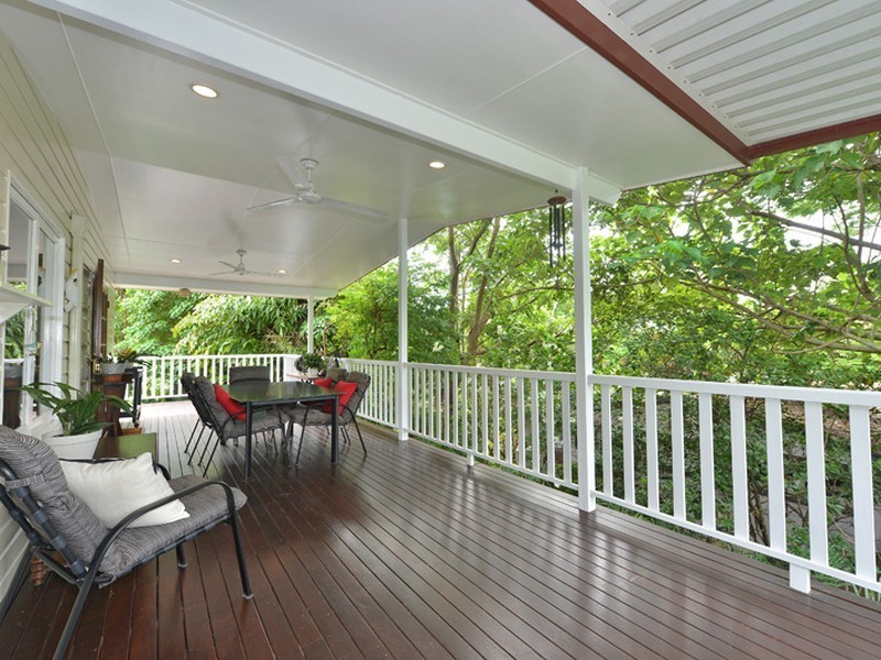 70-74 Upper Perkins Street, Manoora QLD 4870