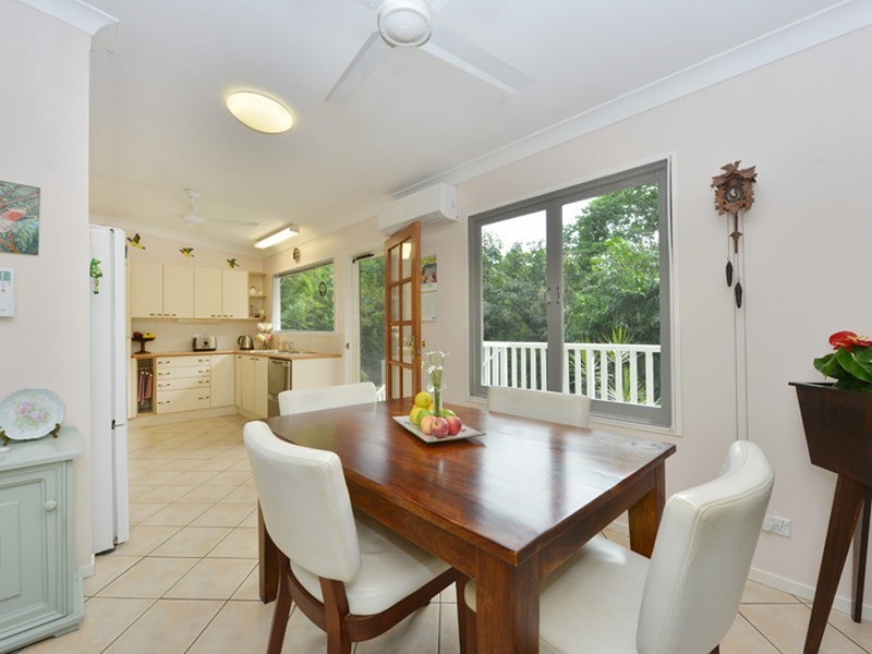 70-74 Upper Perkins Street, Manoora QLD 4870