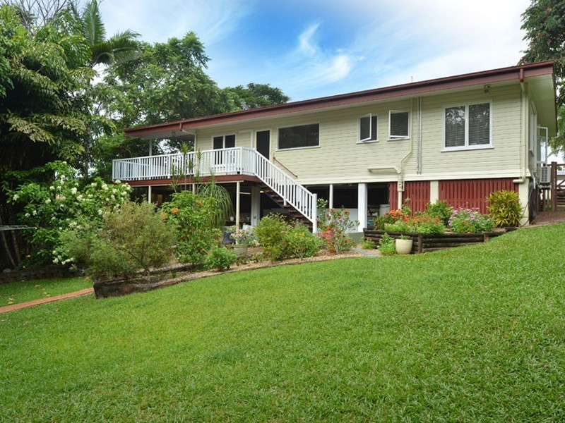 70-74 Upper Perkins Street, Manoora QLD 4870