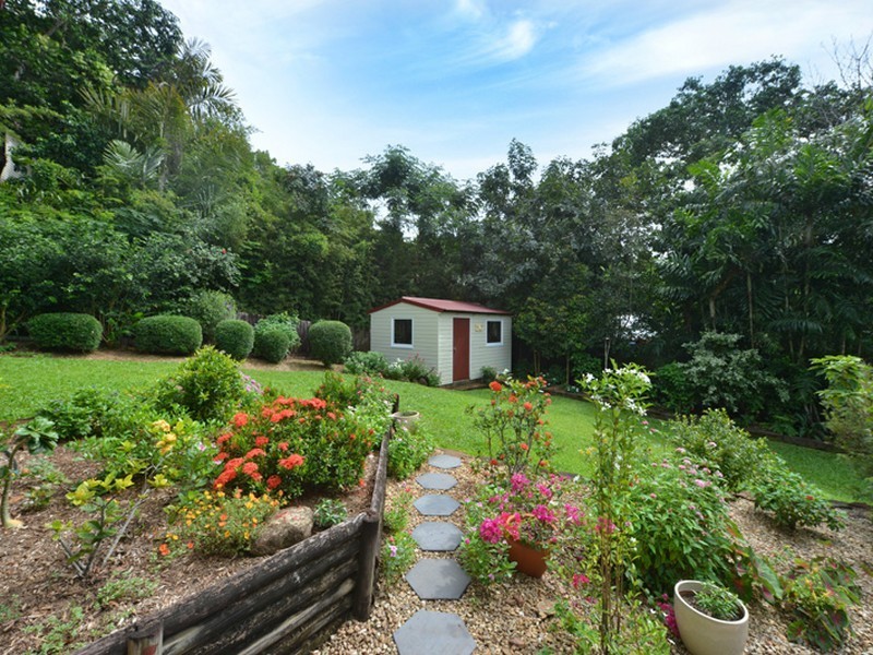 70-74 Upper Perkins Street, Manoora QLD 4870