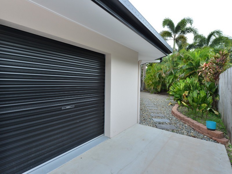 7 Fry Close, Whitfield QLD 4870