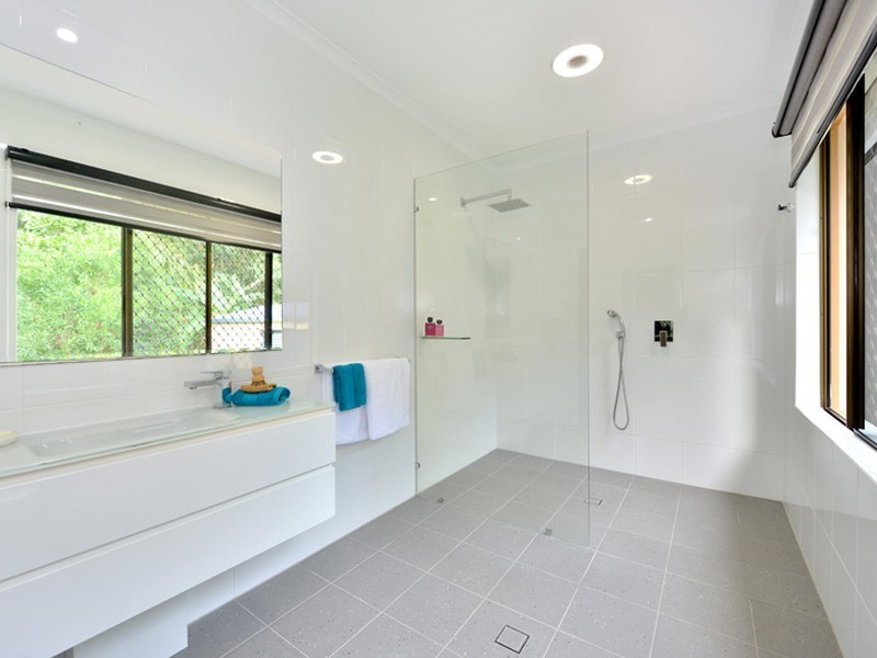 11 Brady Close, Brinsmead QLD 4870