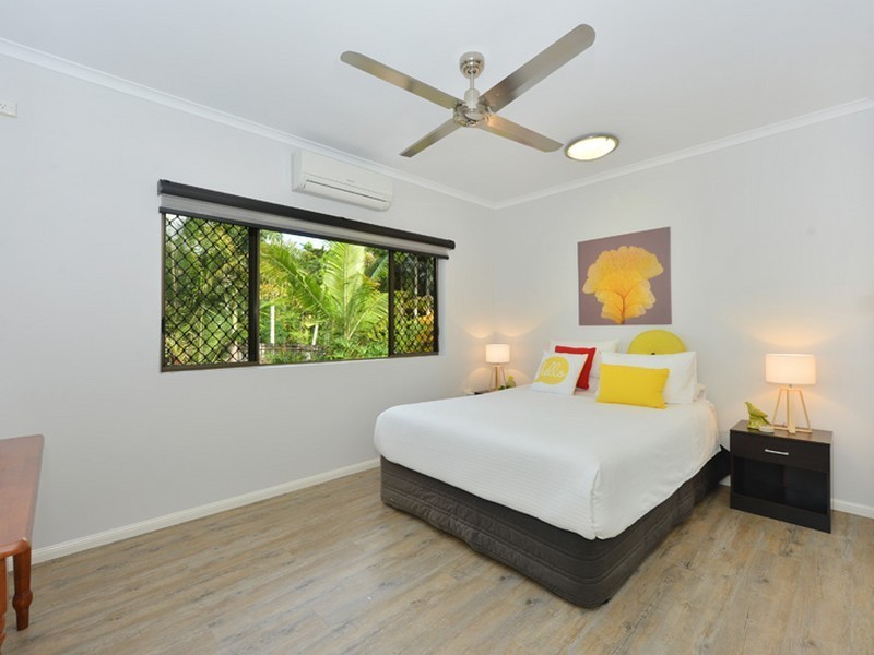 11 Brady Close, Brinsmead QLD 4870