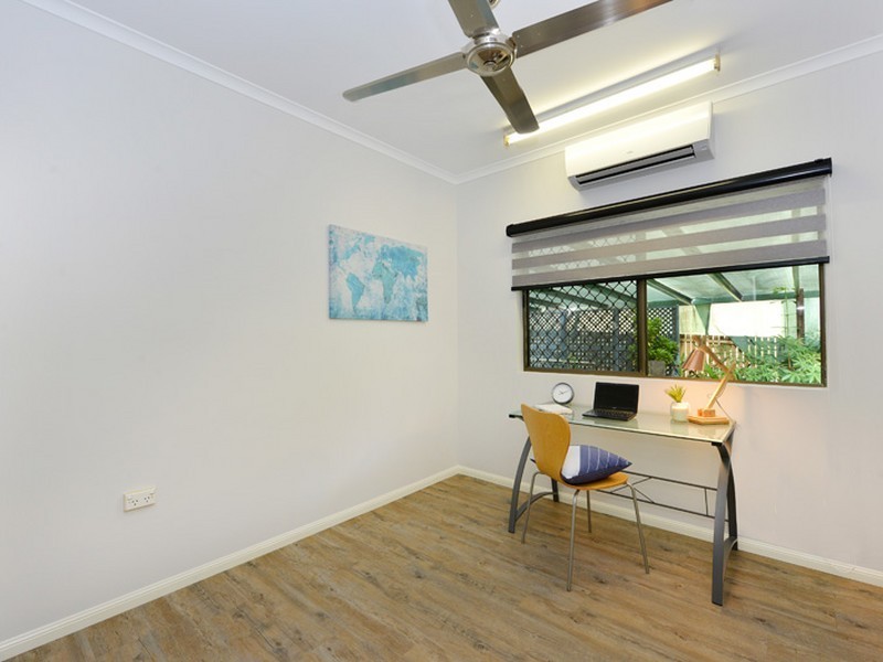 11 Brady Close, Brinsmead QLD 4870
